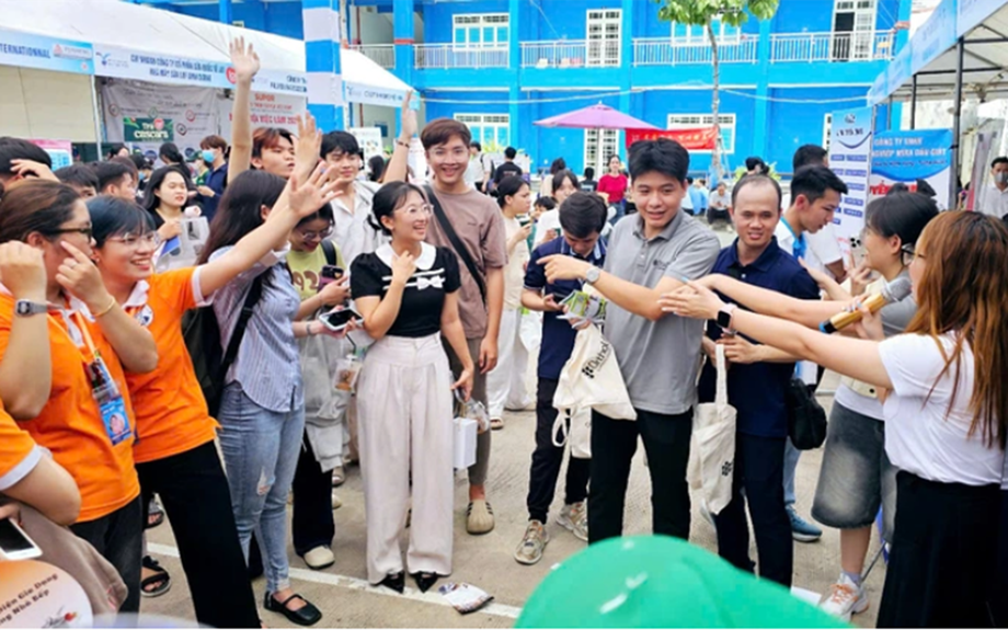 Doanh nghiệp FDI đến trường đại học 'săn' sinh viên
